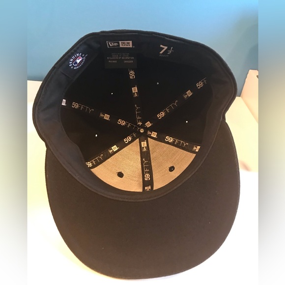 New Era Yankees Fitted Cap Size 7 1/2 - Picture 3 of 4